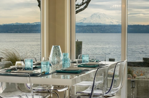 180 feet of low bank waterfront! Seclusion with incredible views of Mt Rainier