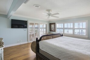 4 chambres, fer et planche à repasser, Wi-Fi gratuit, draps fournis