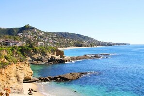 Beach - Short walk to the beach  (Laguna Beach)