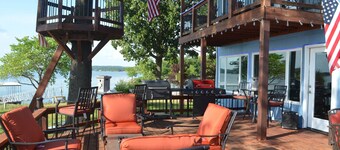 GRAND PANORAMIC RETREAT, 6 BR, 3 BA, 300 'Lakefront, kylpytynnyri, Dock & Launch! UUSI