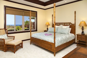 3 bedrooms, desk, iron/ironing board, travel cot - BIG ISLAND PARADISE-private lanai -pool/spa/low golf rates/access to #1 beaches (Kamuela)