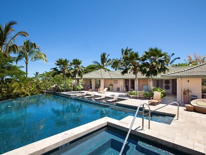 BIG ISLAND PARADISE-private lanai -pool/spa/low golf rates/access to #1 beaches 