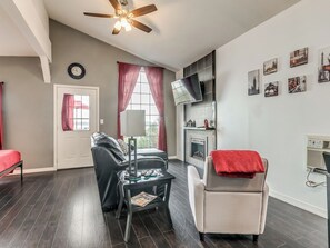 Téléviseur connecté, foyer, lecteur de DVD