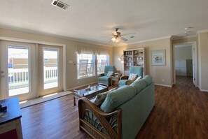 Smart TV, DVD player, books