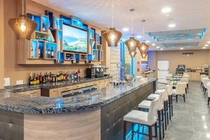 Bar (on property) - Hotel Admiral Casino & Lodge (San Roque)