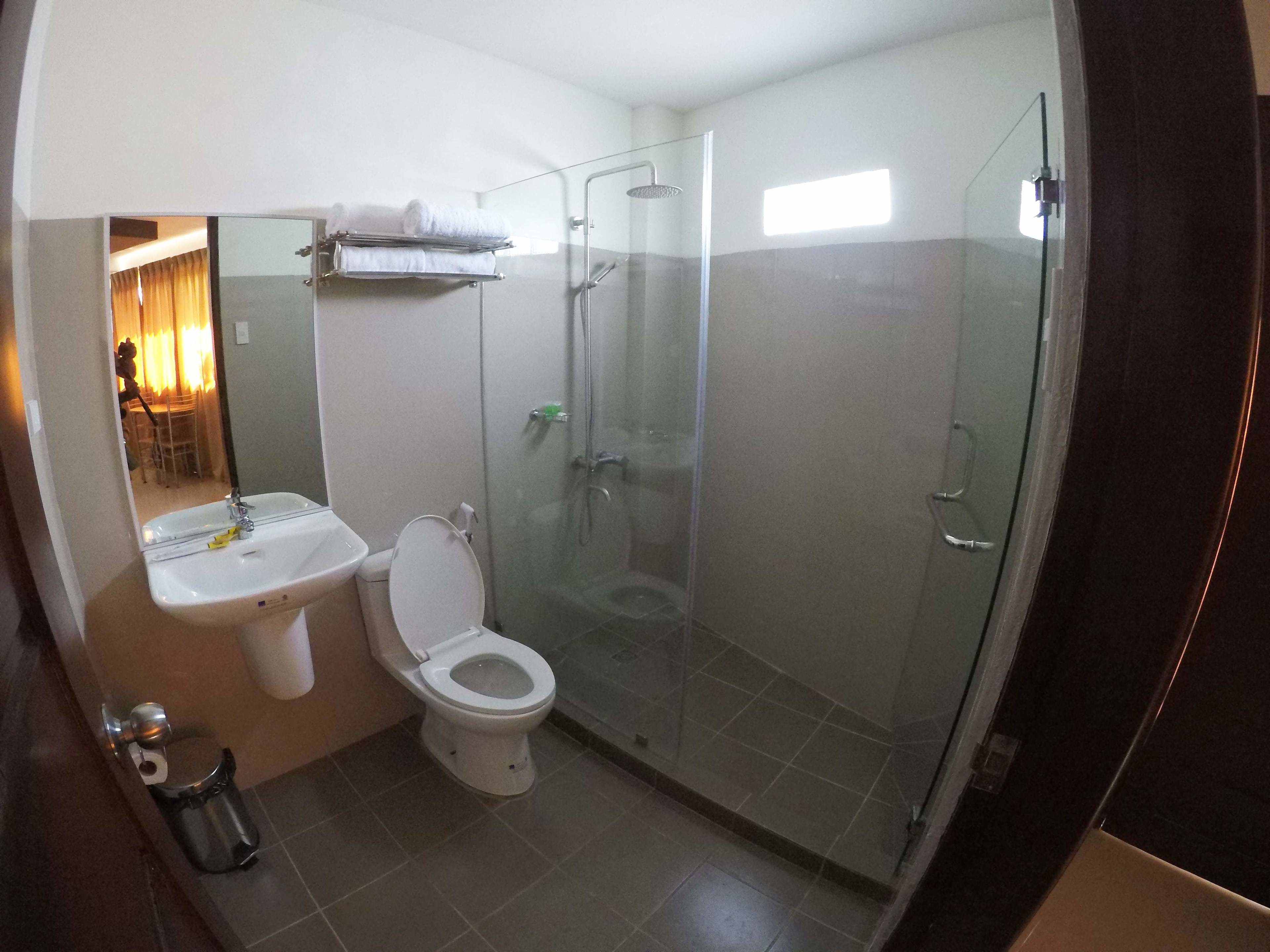 shower, free toiletries, hair dryer, slippers