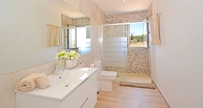 Ses Veyetes - Modern country house near the town of Artá, Mallorca