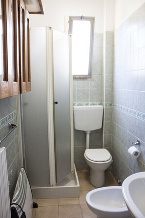 Apartment, 2 Bedrooms | Bathroom