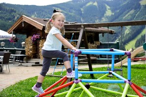 Außen-Kinderspielplatz