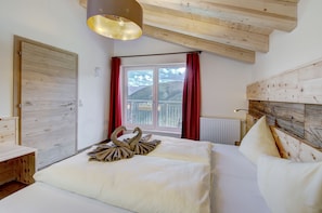 Hypo-allergenic bedding, in-room safe, soundproofing, free WiFi - Berghotel Jaga-Alm (Zell am See)