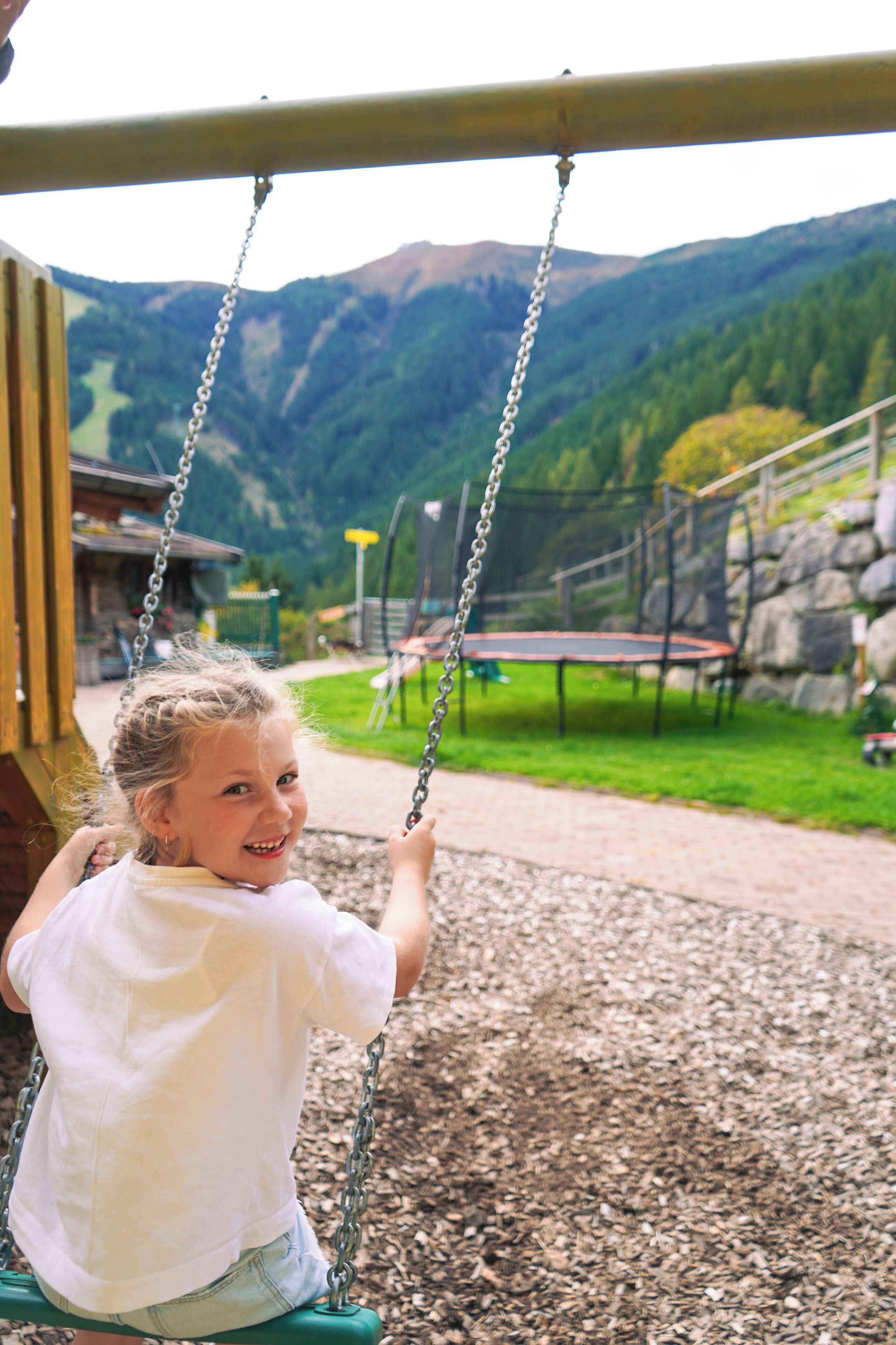 Children’s play area – outdoor