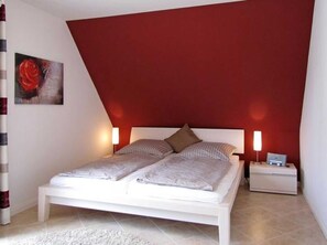 3 chambres, lit parapluie, Wi-Fi, draps fournis