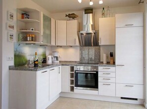 Køleskab, mikrobølgeovn, ovn, opvaskemaskine