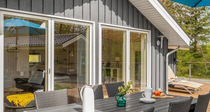 Schönes Haus in Give mit Sauna