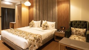 1 bedroom, down duvets, Select Comfort beds, minibar