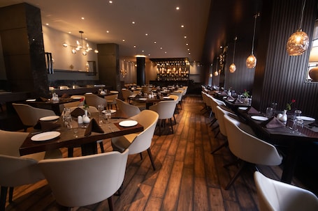 Restaurant. The Cindrella Hotel