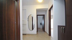 Deluxe Apartment, 3 Bedrooms, City View (4) | Room amenity