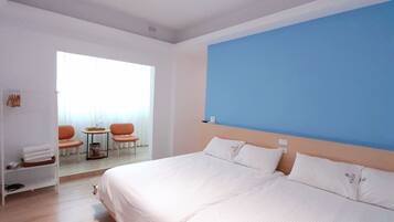 Rollaway beds, free WiFi, bed sheets
