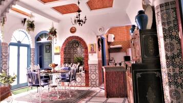 City-House, 2 Schlafzimmer, Terrasse, Meerseite | Rezeption