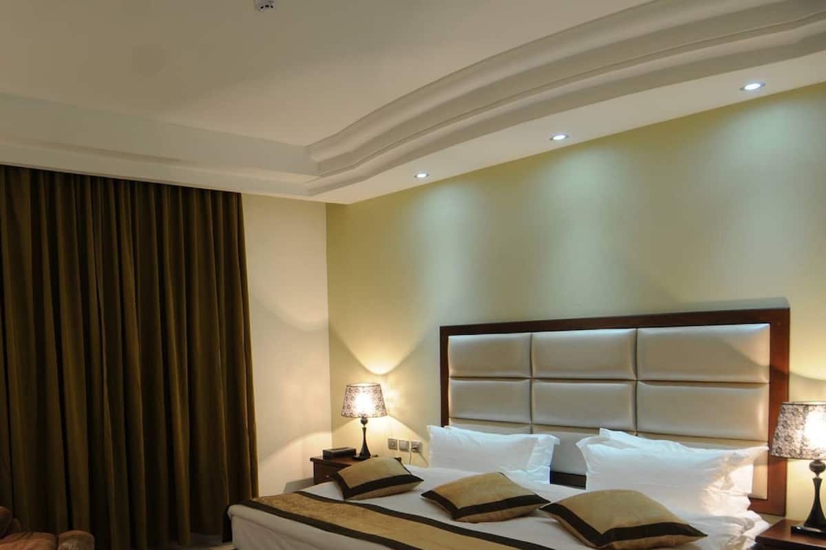 1 phòng ngủ, bộ đồ giường cao cấp, két bảo mật tại phòng, bàn