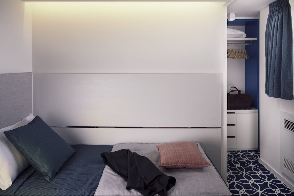 Habitación individual | Ropa de cama de alta calidad, edredón y minibar