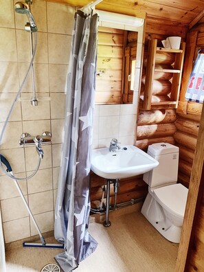 Basic Cabin, 1 Bedroom (No Bed Linen or Breakfast Included) | Bathroom | Shower, free toiletries, towels