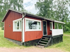 Family Cabin, 2 Bedrooms (No Bed Linen or Breakfast Included)