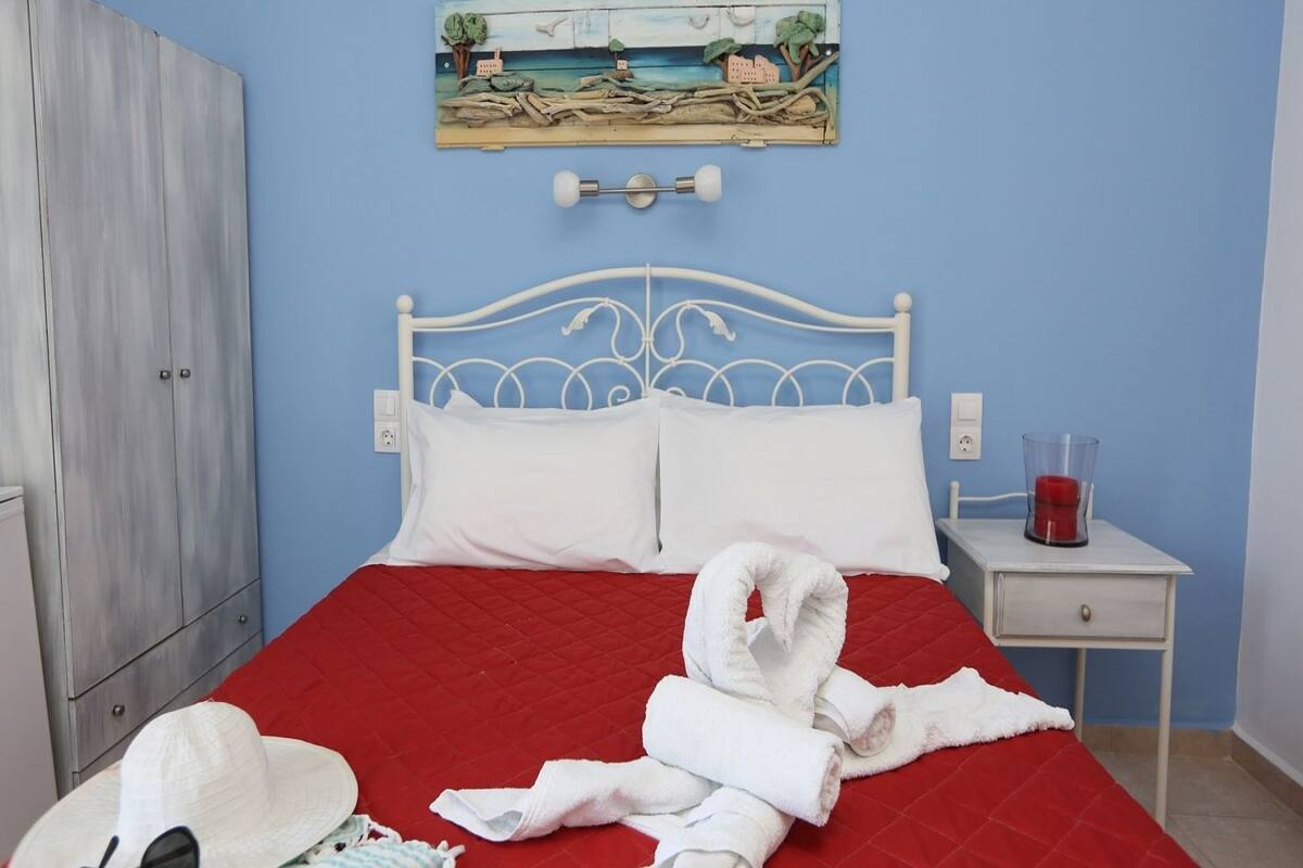 Double Room, Smoking | WiFi (free), individually furnished