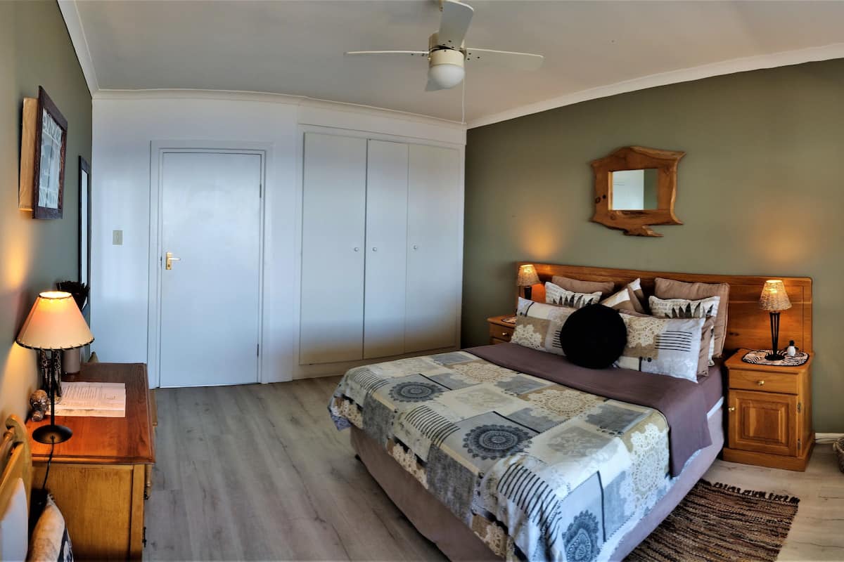 Ropa de cama de alta calidad, caja fuerte, cortinas opacas