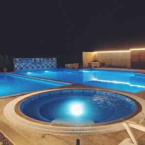Villa, 5 Bedrooms | Pool
