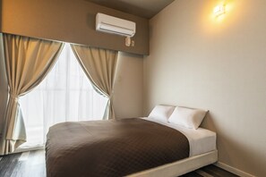 Standard Double Room | Free WiFi, bed sheets
