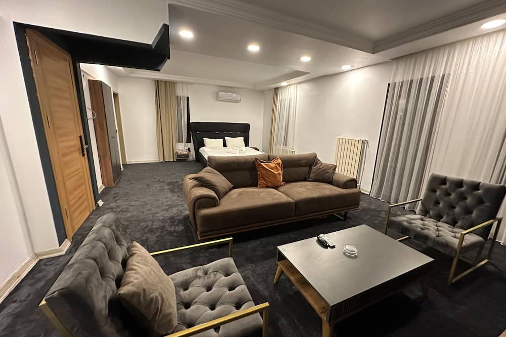 Mavilla Hotel