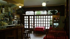 Bar (on property) - Pensión Pumar (Santiago de Compostela)