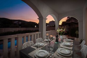 Outdoor dining - Villa Stone Art with Pool (Grebaštica)