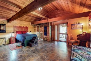 1 soverom, strykejern/-brett, internettilgang og sengetøy