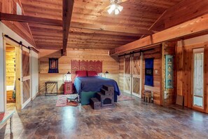 1 bedroom, iron/ironing board, internet, bed sheets