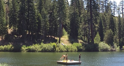 'Wonderful' condo-close to Lake Alpine, hiking, fishing, all high-Sierra fun