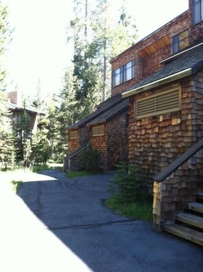 Exterior - 'Wonderful' condo-close to Lake Alpine, hiking, fishing, all high-Sierra fun (Bear Valley)