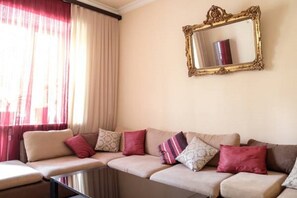 Departamento Confort, vista a la ciudad | 1 habitación, tabla de planchar con plancha y wifi gratis 