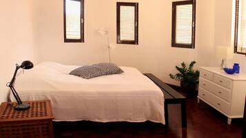 Double Room, Sea View (R3) | Free WiFi, bed sheets