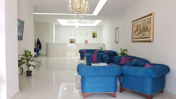 Sala de estar en el lobby