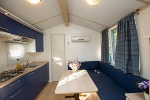 Réfrigérateur, plaque de cuisson