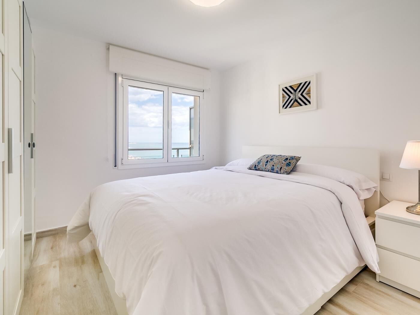 1 bedroom, soundproofing, iron/ironing board, internet