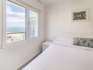 1 間睡房、隔音、熨斗/熨衫板、上網