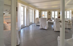 7 Schlafzimmer, Reisekinderbett, kostenloses WLAN