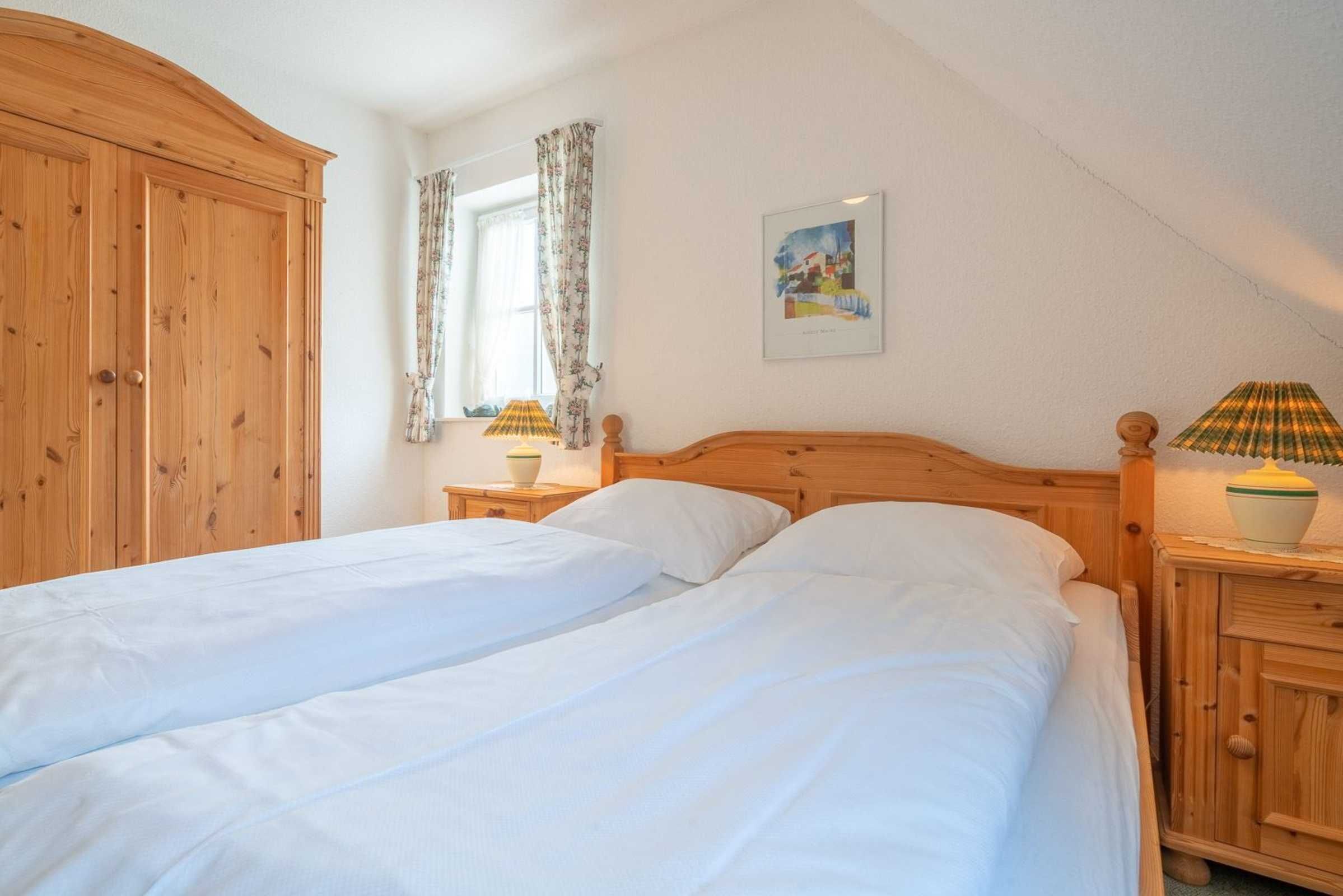 2 Schlafzimmer, Reisekinderbett, WLAN, Bettwäsche