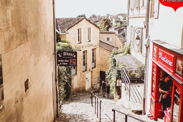 SAINT-EMILION LE VILLAGE