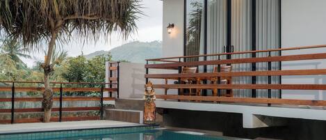 Deluxe Room, Balcony