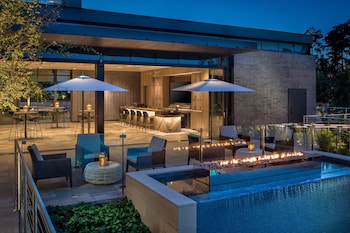 Meeting space at Houston Cityplace Marriott at Springwoods Village
