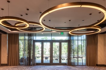 Meeting space at Houston Cityplace Marriott at Springwoods Village